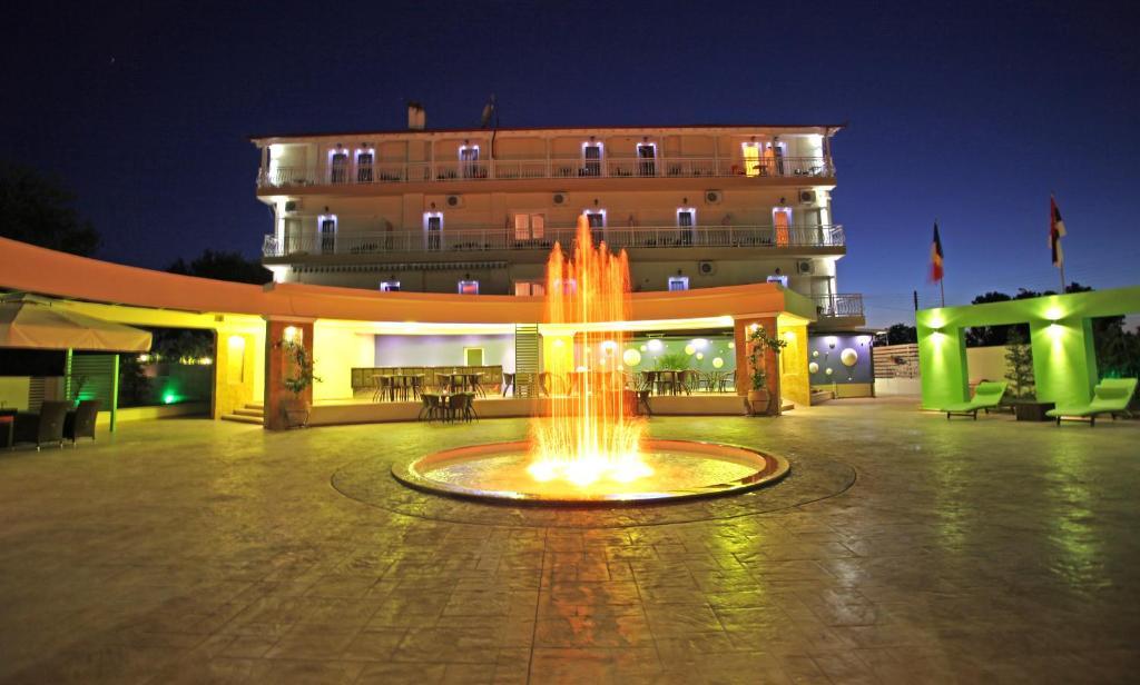 Hotel Dias Olympiakí Aktí Kültér fotó